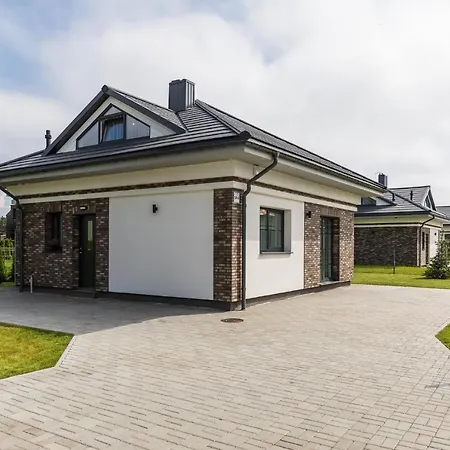 Villa Sveciu Namai Kunigiskese Meta