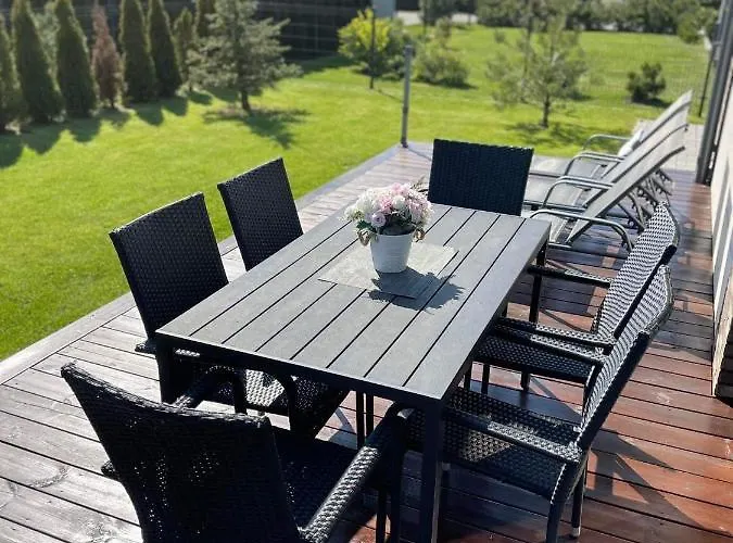 Sveciu Namai Kunigiskese Meta Villa *