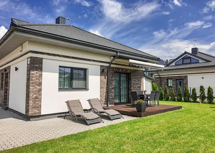 Sveciu Namai Kunigiskese Meta * Palanga