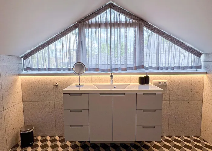 Sveciu Namai Kunigiskese Meta فيلة