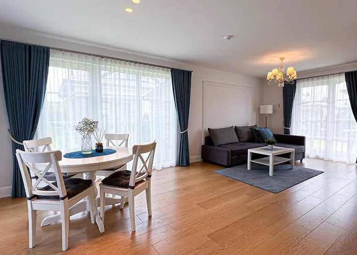 Sveciu Namai Kunigiskese Meta Villa Palanga